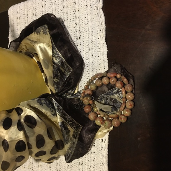 Necklace - Picture 2 of 2